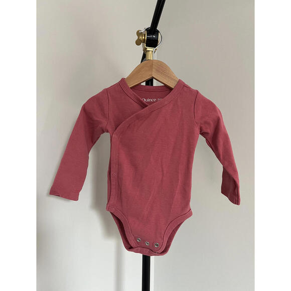 Quince 100% Organic Cotton Long Sleeve Snap Over Bodysuit Bundle (2) - Picture 2 of 8